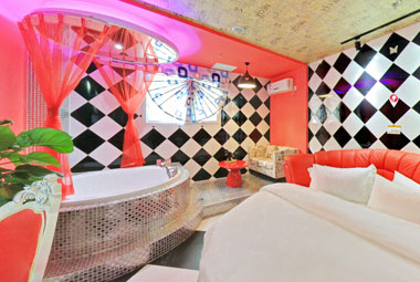 �����ഺ���}�Ƶ�3Dȫ��չʾ