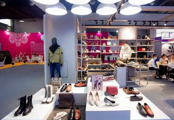 ���Ь����̽��O